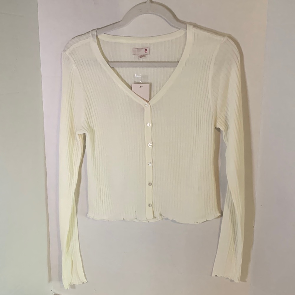 NWT: Juniors Size Medium White Long Sleeve Button Up Knut Top by So